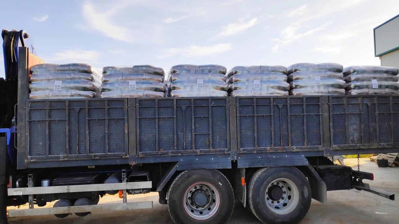 4 Camiones con 96 Palets de 7392 Sacos de 15kg certificado DIN ENplus A1